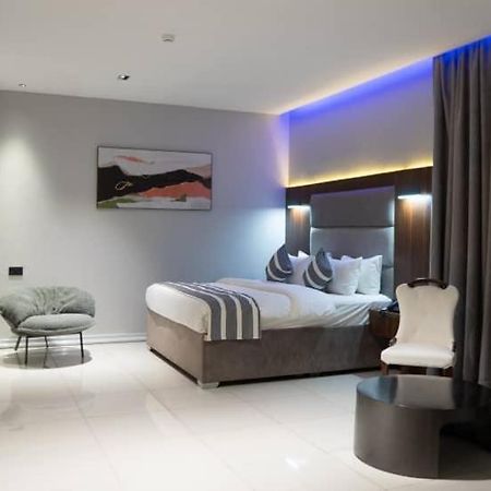 Gravity Hotels By Ace Owerri Exteriör bild